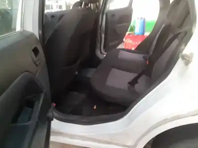Здавання транспортного засобу ford fiesta (cbk) ambiente року 2006 потужний f6jb
