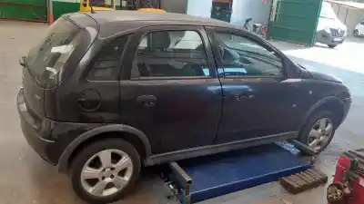 Veicolo di demolizione opel corsa c cosmo dell'anno 2004 alimentato z13dt