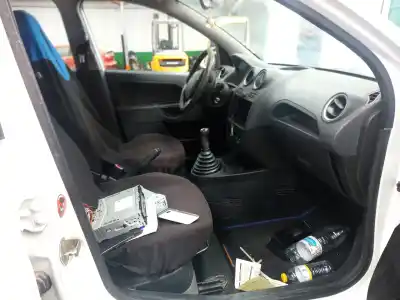 Здавання транспортного засобу ford fiesta (cbk) trend року 2007 потужний a9ja