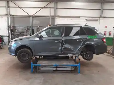 Veicolo di demolizione skoda fabia combi active dell'anno 2015 alimentato cjzc