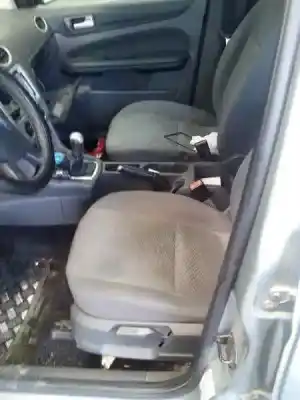 Sloopvoertuig ford focus berlina (cap) ambiente (d) van het jaar 2005 aangedreven hhda