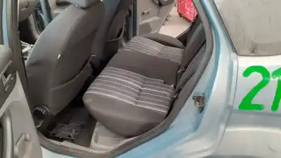 Véhicule à la ferraille ford focus berlina (cap) ambiente (d) de l'année 2008 alimenté g8db