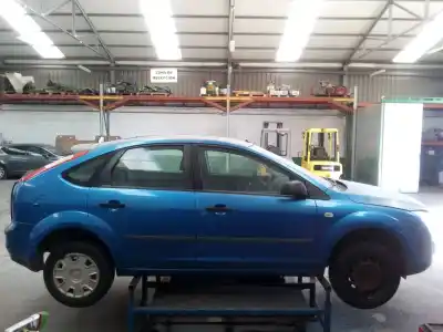 Veículo de Sucata ford focus berlina (cap) ghia do ano 2005 alimentado g8da