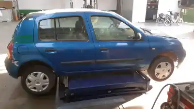 Veículo de Sucata renault clio ii fase ii (b/cb0) base authentique 65 cv / 48 kw do ano 2003 alimentado k9k704