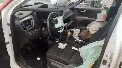 Scrapping Vehicle kia stonic (ybcuv) drive of the year 2019 powered g3lc