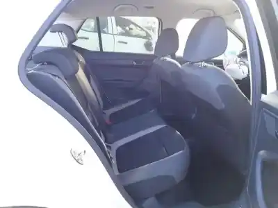 Veículo de Sucata skoda fabia ambition do ano 2016 alimentado cjz