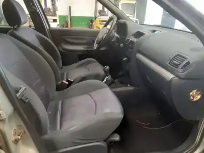 Здавання транспортного засобу renault clio ii fase ii (b/cb0) base authentique 65 cv / 48 kw року 2003 потужний k9k704