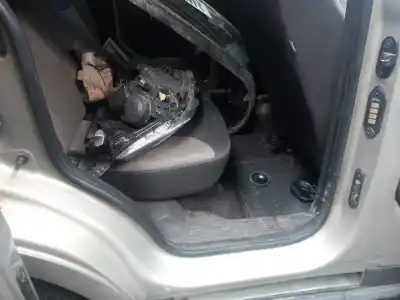 Sloopvoertuig ford transit courier combi ambiente van het jaar 2017 aangedreven xvcc