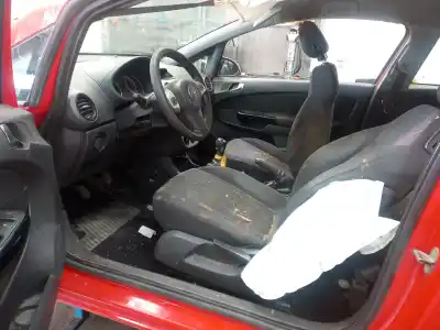 Véhicule à la ferraille opel corsa d catch me de l'année 2007 alimenté z13dth