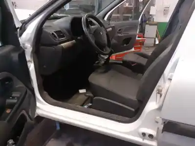 Здавання транспортного засобу renault clio ii fase ii (b/cb0) pack authentique 58 cv / 43 kw року 2004 потужний d7f726