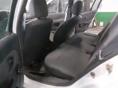 Здавання транспортного засобу renault clio ii fase ii (b/cb0) pack authentique 58 cv / 43 kw року 2004 потужний d7f726