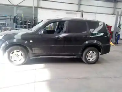 Veículo de Sucata ssangyong rexton 2.7 turbodiesel cat do ano 2005 alimentado d27dt