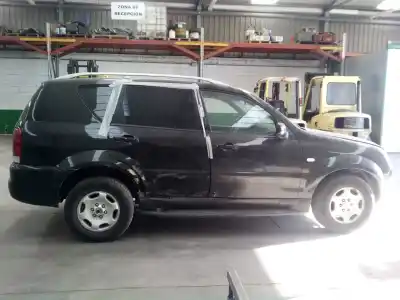 Veículo de Sucata ssangyong rexton 2.7 turbodiesel cat do ano 2005 alimentado d27dt
