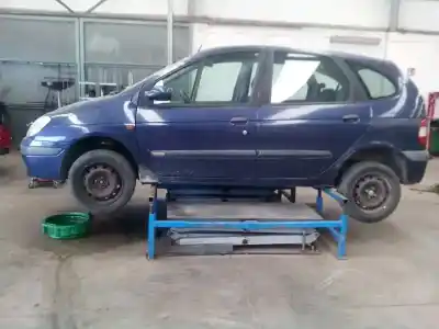 Scrapping Vehicle renault scenic (ja..) 1.9 dti diesel 80 cv / 59 kw of the year 2003 powered f9q744