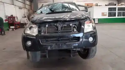 Veículo de Sucata isuzu d-max crew cab 4wd 136 cv / 100 kw do ano 2008 alimentado 4jk1e4c