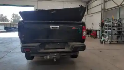 Veículo de Sucata isuzu d-max crew cab 4wd 136 cv / 100 kw do ano 2008 alimentado 4jk1e4c