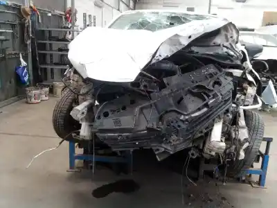 Утилизация автомобиля RENAULT CLIO IV  года 2018 питание K9K638