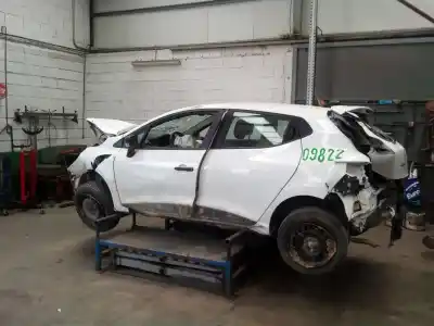 Scrapping Vehicle renault clio iv authentique 75 cv / 55 kw of the year 2018 powered k9k638