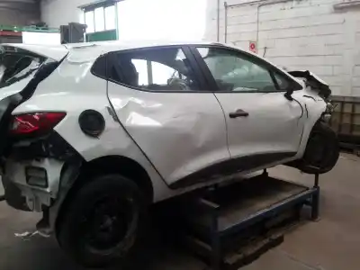 Scrapping Vehicle renault clio iv authentique 75 cv / 55 kw of the year 2018 powered k9k638
