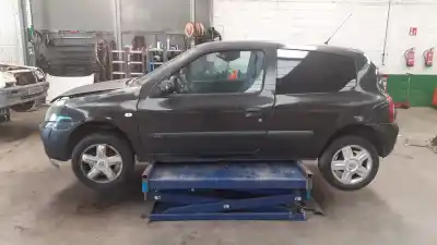 Scrapping Vehicle renault clio ii fase ii (b/cb0) base authentique 82 cv / 60 kw of the year 2003 powered k9k702