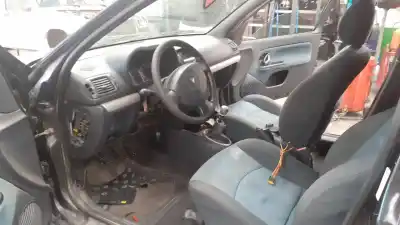 Scrapping Vehicle renault clio ii fase ii (b/cb0) base authentique 82 cv / 60 kw of the year 2003 powered k9k702