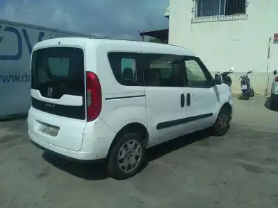 Veicolo di demolizione fiat doblo (263) 263 / axp1b / sn5dn dell'anno 2018 alimentato 263a7000