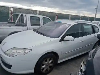 Vehículo de desguace RENAULT LAGUNA III 1.5 dCi Diesel FAP del año 2007 con motor M9R742