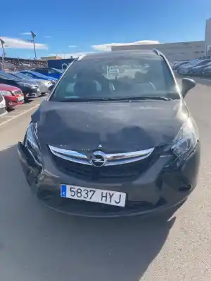 Vehículo de desguace OPEL ZAFIRA TOURER 2.0 CDTI del año 2014 con motor A20DMT