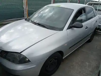 Vehículo de desguace SEAT IBIZA (6L1) * del año 2002 con motor 