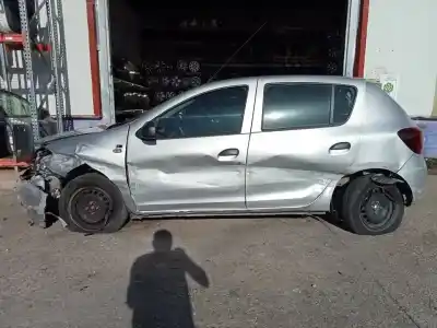 Здавання транспортного засобу dacia sandero 1.0 12v cat року 2017 потужний b4d400