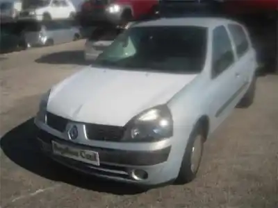 Здавання транспортного засобу RENAULT CLIO II FASE II (B/CB0) 1.5 dCi Diesel 65 CV / 48 KW року 2003 потужний K9K704