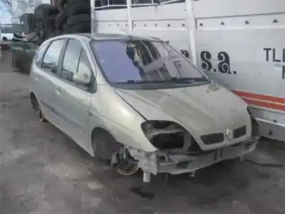 Scrapping Vehicle renault scenic (ja..) 1.9 dti diesel 80 cv / 59 kw of the year 2001 powered f9q744