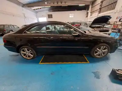 Veículo de Sucata mercedes-benz clk (c209) clk 220 cdi (209.308) do ano 2005 alimentado om 646.966