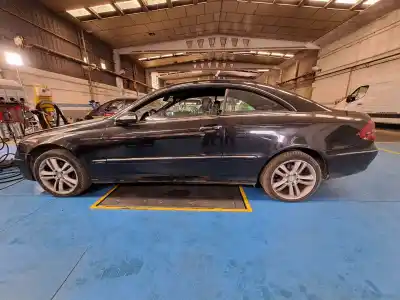 Veículo de Sucata mercedes-benz clk (c209) clk 220 cdi (209.308) do ano 2005 alimentado om 646.966