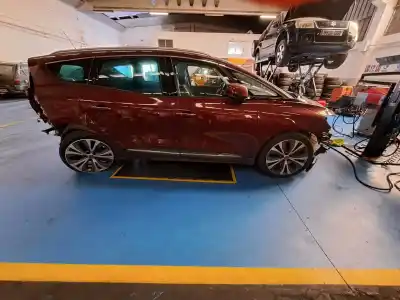 Veículo de Sucata renault grand scénic ii (jm0/1_) 1.6 do ano 2004 alimentado 