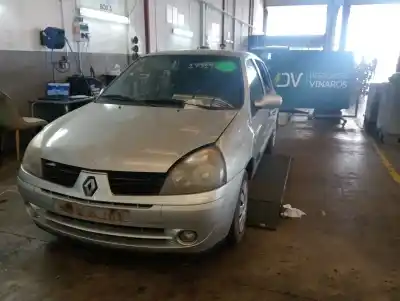 Здавання транспортного засобу renault clio ii fase i (b/cbo) 1.2 року 1998 потужний d4f722