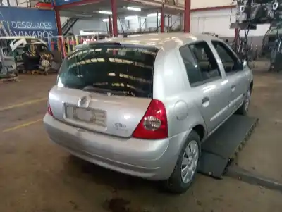 Здавання транспортного засобу renault clio ii fase i (b/cbo) 1.2 року 1998 потужний d4f722