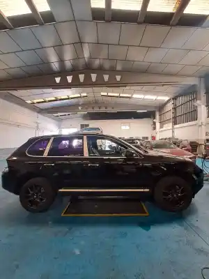 Scrapping Vehicle porsche cayenne (9pa) 3.2 of the year 2003 powered 