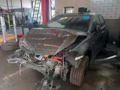 Vehículo de desguace VOLKSWAGEN GOLF VII SPORTSVAN  del año 2017 con motor DNU