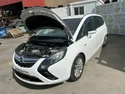 Vehicul casat opel zafira tourer excellence al anului 2001 alimentat b16dth