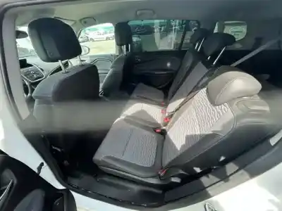 Vehicul casat opel zafira tourer excellence al anului 2001 alimentat b16dth