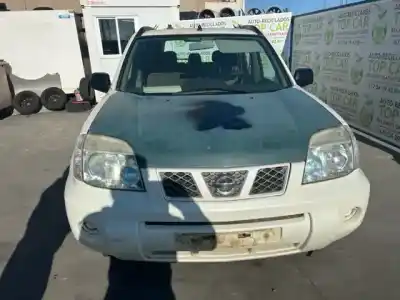 Veículo de Sucata nissan x-trail (t30) comfort plus do ano 2001 alimentado yd22eti