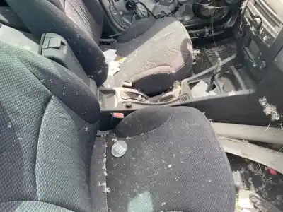 Veicolo di demolizione fiat stilo (192) 1.9 jtd cat dell'anno 2003 alimentato 192a1000