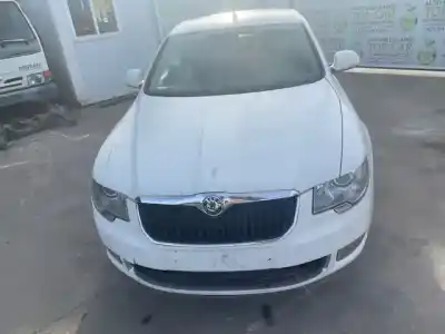 Здавання транспортного засобу skoda superb combi (3t5) ambition року 2001 потужний cffb