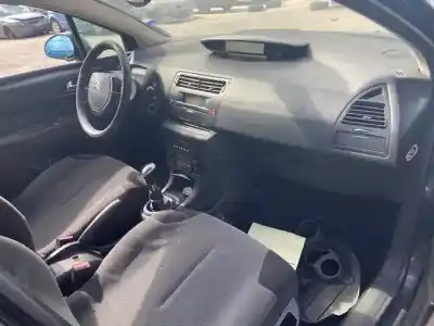 Veículo de Sucata citroen c4 berlina collection do ano 2004 alimentado kfuet3j4