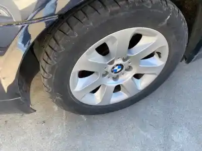 Veículo de Sucata bmw 5 (e60) 520 i do ano 2003 alimentado 226s1