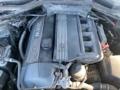 Veículo de Sucata bmw 5 (e60) 520 i do ano 2003 alimentado 226s1