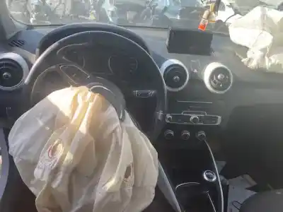 Sloopvoertuig audi a1 (8xk) adrenalin van het jaar 2014 aangedreven chzb