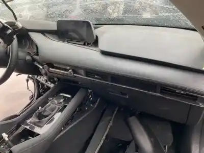 Hurda Aracı mazda 3 berlina (bp) evolution yılın 2001 güçlü pexn