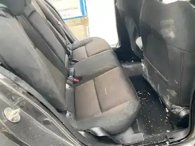 Hurda Aracı mazda 3 berlina (bp) evolution yılın 2001 güçlü pexn